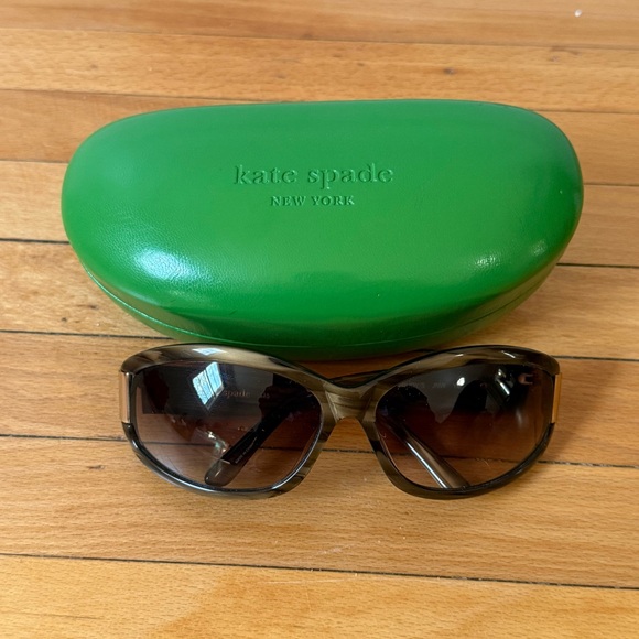 Kate Spade  Trudy Sunglasses with EUC - Picture 1 of 6